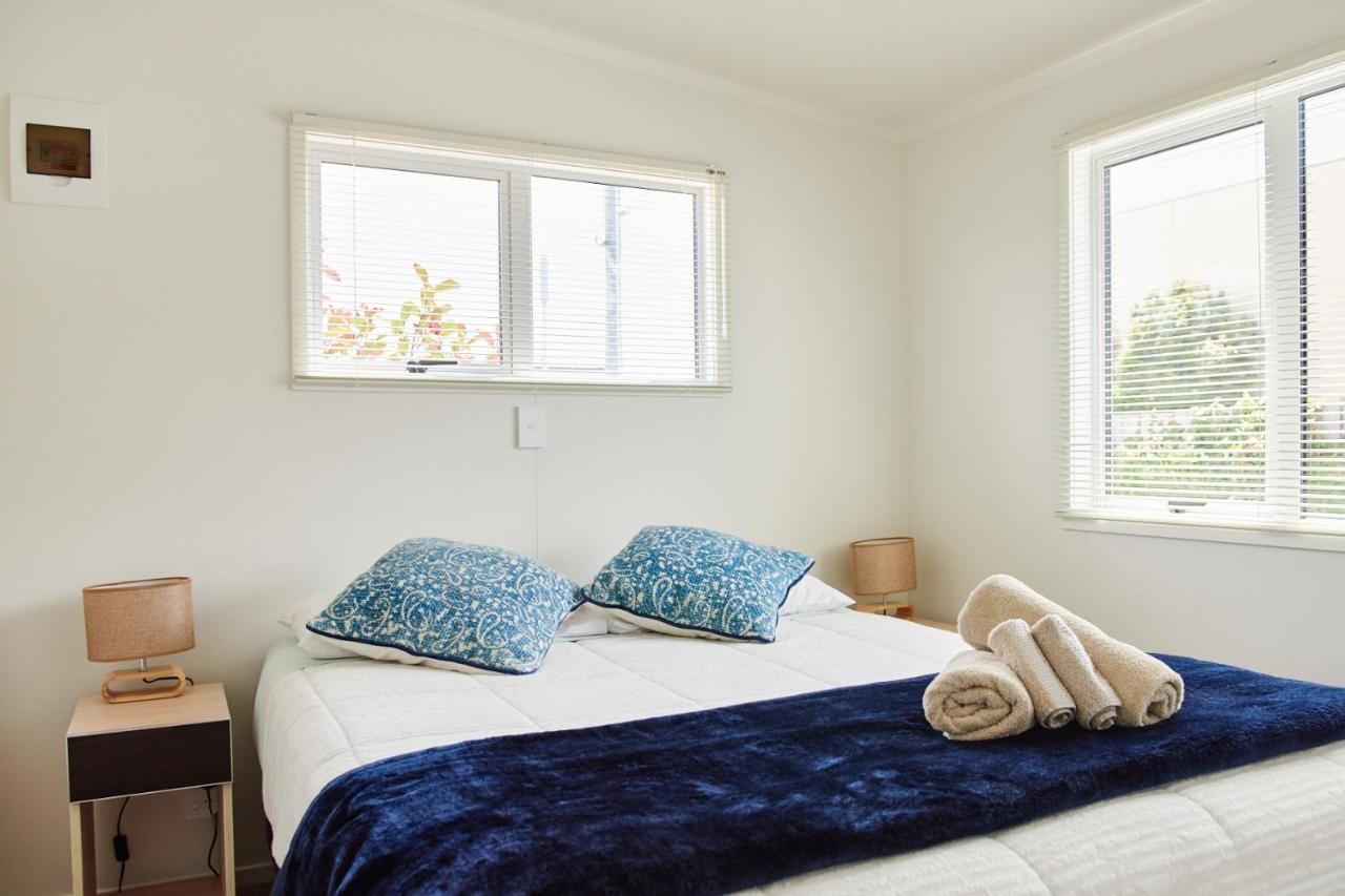 Orewa Kiwi Cabins Екстериор снимка